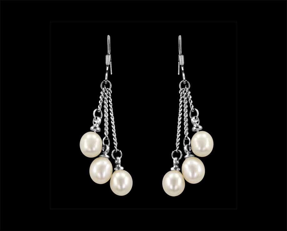 Dangling Pearl Earrings
 Dangling Pearl Earrings Pearl & Clasp