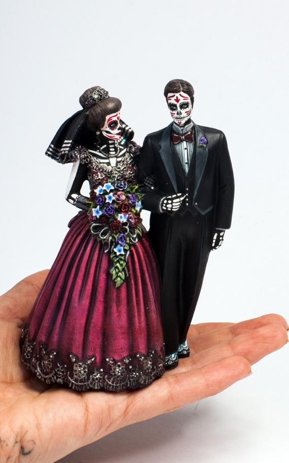 Day Of The Dead Wedding Cake Toppers
 Day of the Dead Bride and Groom Wedding Cake Topper Red