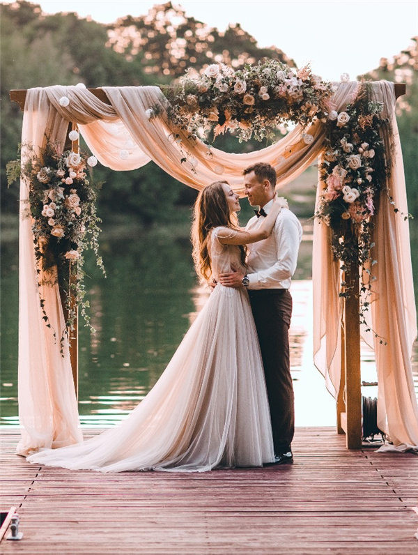 Decorated Wedding Arches
 30 Best Floral Wedding Altars & Arches Decorating Ideas