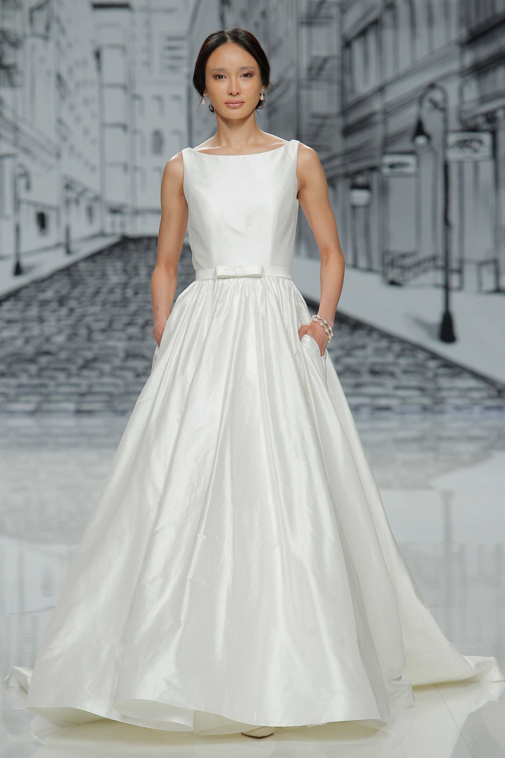 Designer Wedding Gown
 Simple Wedding Dresses Classic Designer Bridal Gown