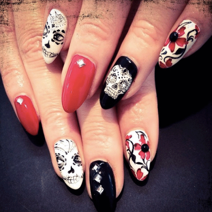 Dia De Los Muertos Nail Art
 Dia de los Muertos Nail Art Designs