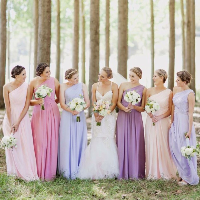 Different Colored Wedding Dresses
 6 Ways to Do Mismatched Bridesmaid Dresses Wedding