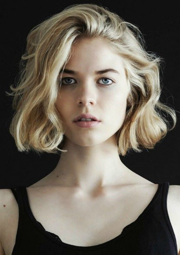 Different Haircuts For Women
 90 y and Sophisticated Short Hairstyles for Women