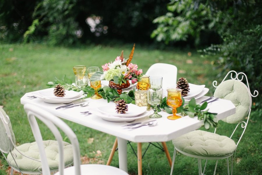 Dinner Ideas For Party
 A Pretty Outdoor Fall Dinner Party The Sweetest Occasion