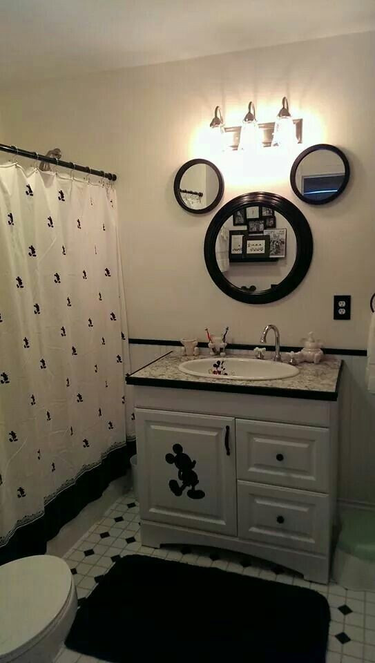 Disney Bathroom Decor
 93 best images about Mickey Mouse bathroom on Pinterest