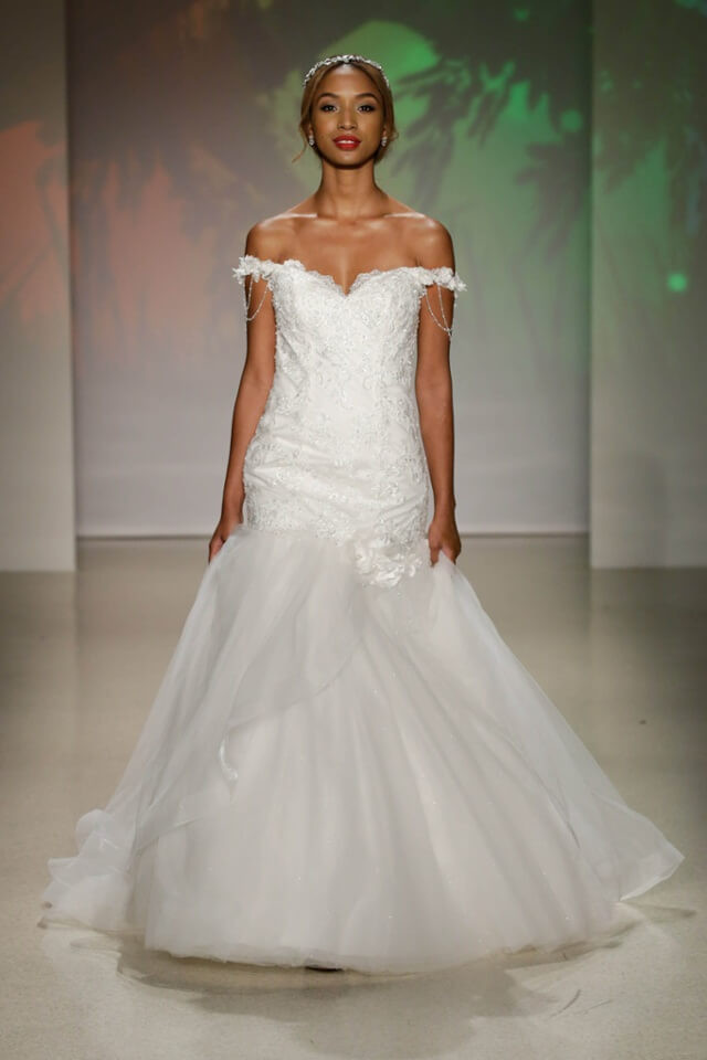 Disney Wedding Gown
 Alfred Angelo debuts new Disney Princess wedding dress