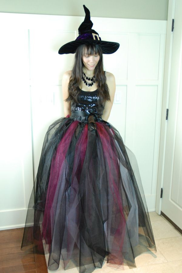 DIY Adult Witch Costume
 homemade witch costume