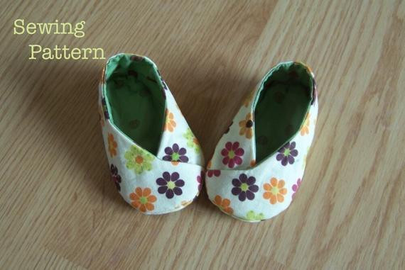 DIY Baby Booties
 DIY Baby Kawaii Kimono Shoes PDF Pattern Make Them Yourself