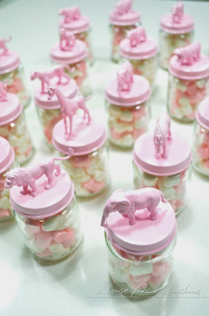 DIY Baby Shower Party Favors
 10 Simple And Quick To Make DIY Baby Shower Favors