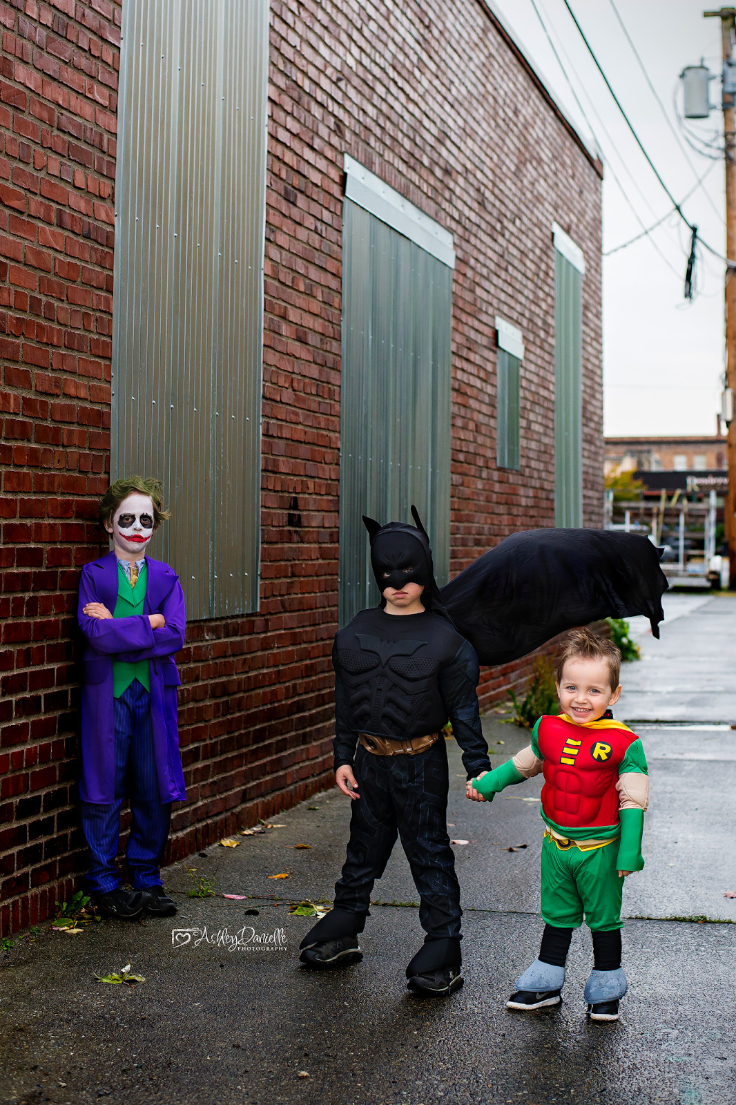 DIY Batman Costume Toddler
 DIY Joker make up batman family costume toddler Robin