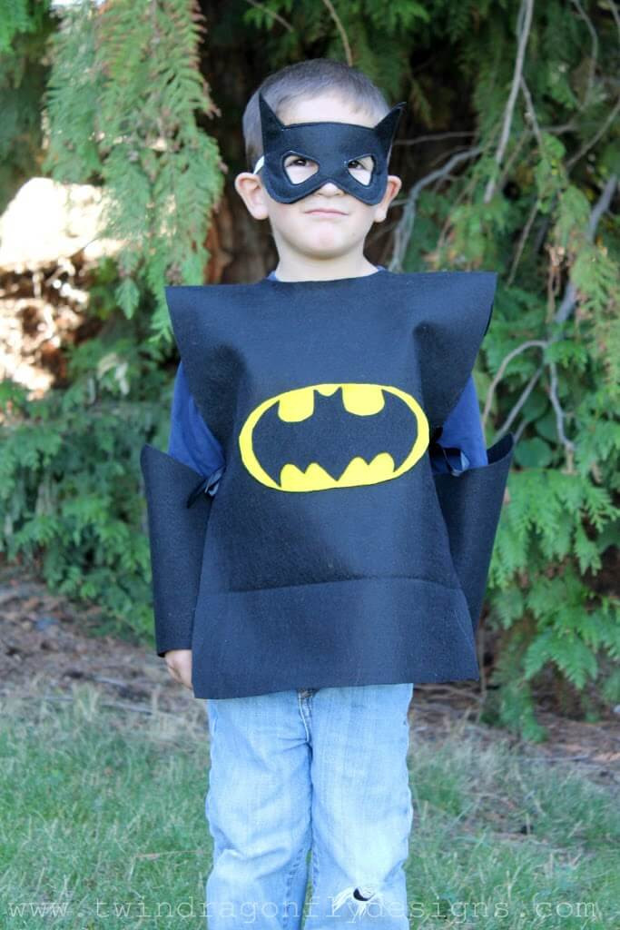 DIY Batman Costume Toddler
 12 DIY Superhero Costume Ideas for Kids