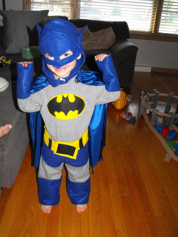 DIY Batman Costume Toddler
 17 Best images about Batman Costumes on Pinterest