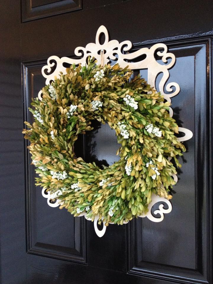 DIY Boxwood Wreath
 Front Door Decor DIY Framed Boxwood Wreath