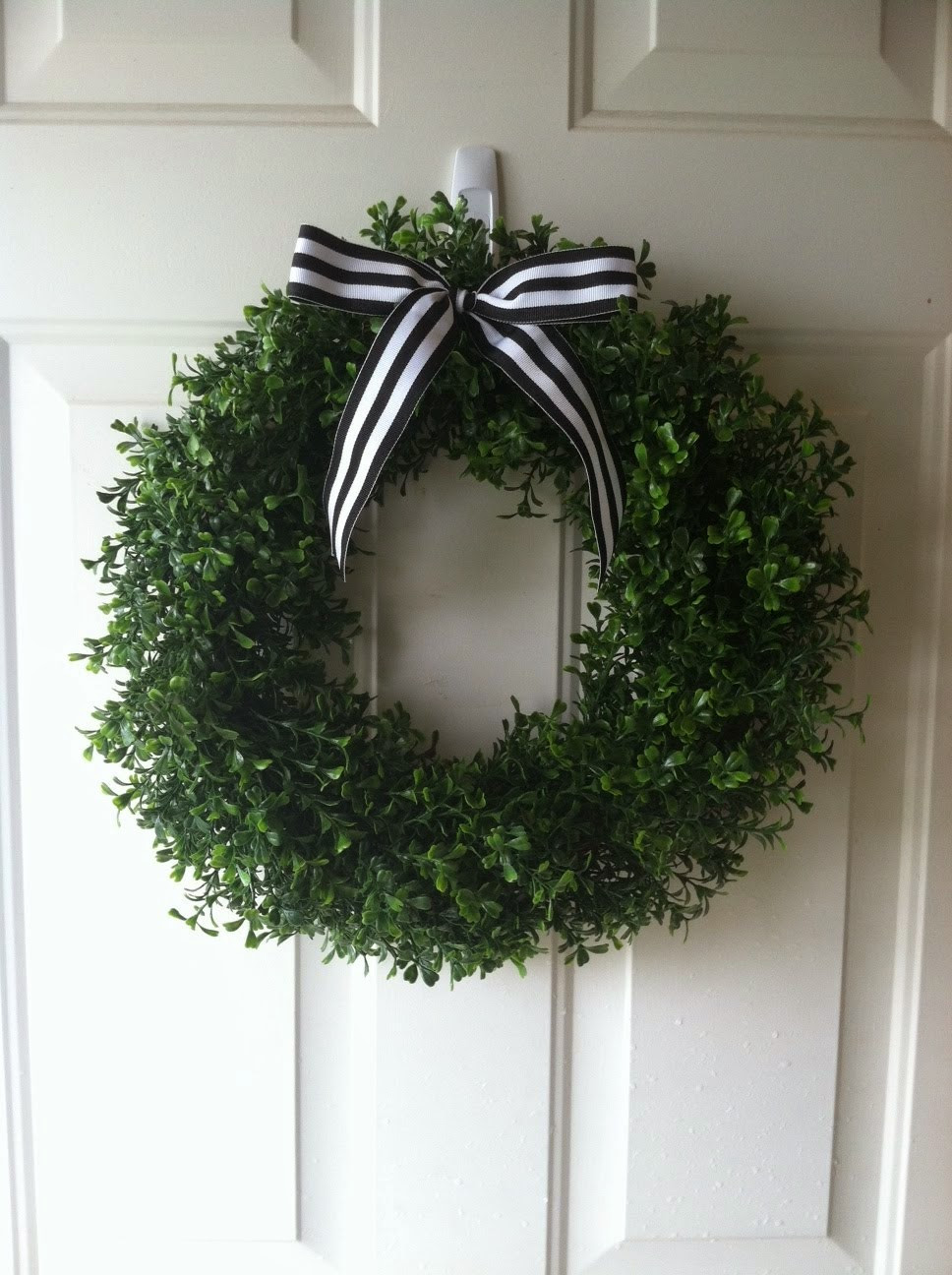 DIY Boxwood Wreath
 Rebecca s Round Up Pinned and Tried DIY Boxwood Wreath
