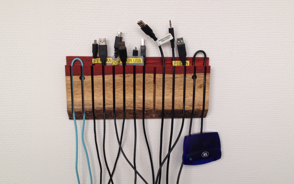 DIY Cable Organizer
 DIY wooden cable organizer
