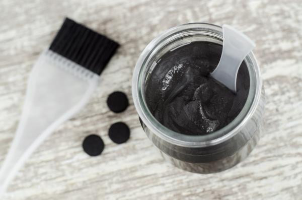DIY Charcoal Mask With Glue
 How to Make a Homemade Charcoal Face Mask Top 3 DIY Masks