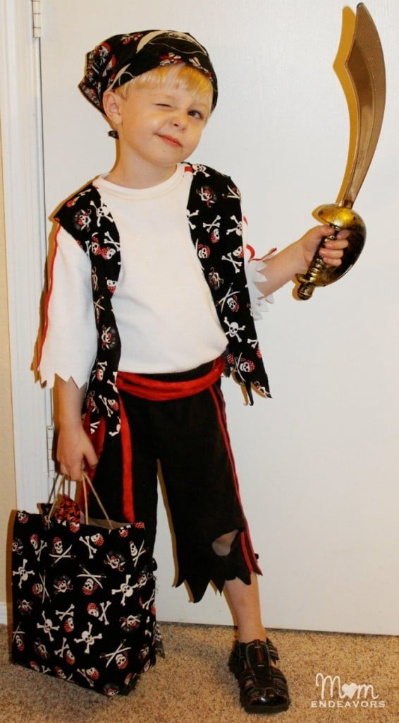 Diy Child Pirate Costume
 13 Easy DIY Halloween Costumes Your Kids Will Love
