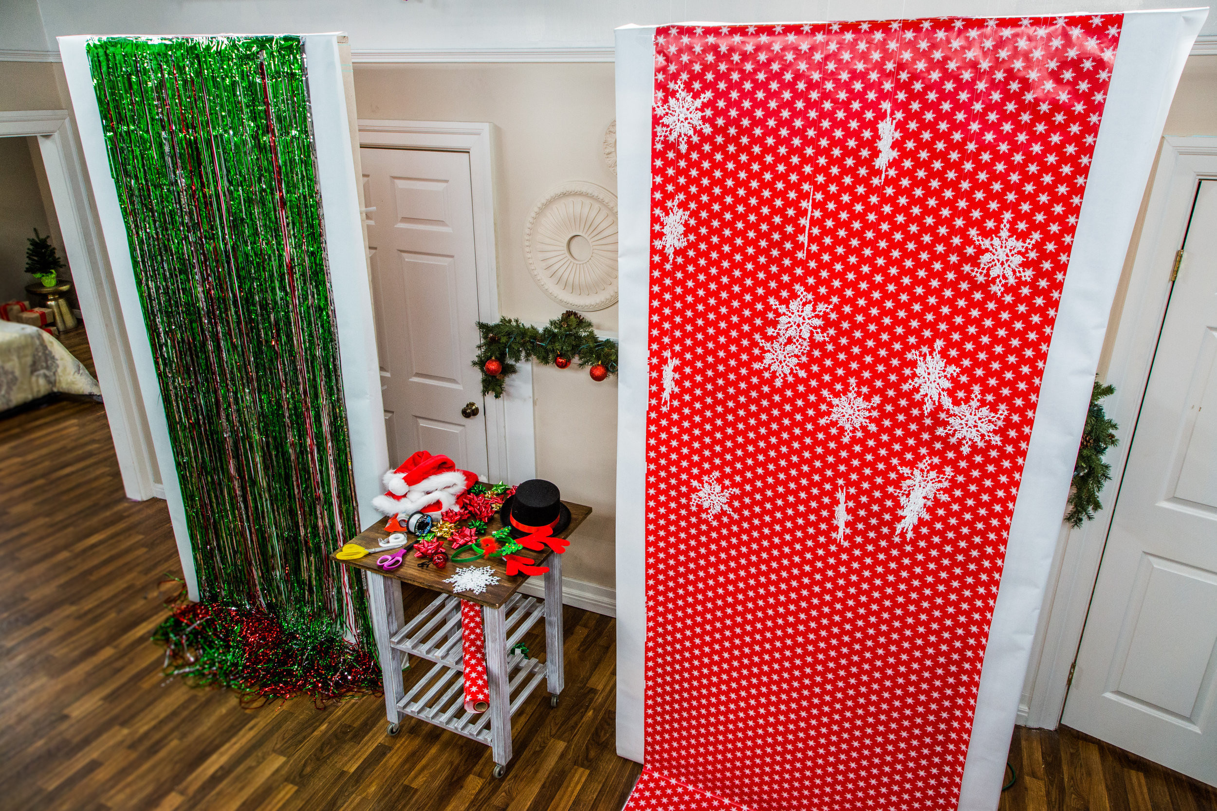 DIY Christmas Backdrop
 DIY Holiday Booth Home & Family