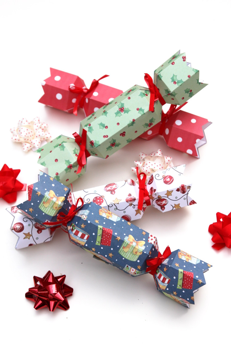 DIY Christmas Cracker
 PRINTABLE DIY CHRISTMAS CRACKERS – OBSiGeN