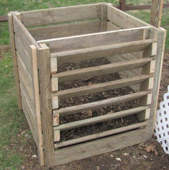 DIY Compost Bins Wood
 how to make a wood pallet post bin – narrow93ucm