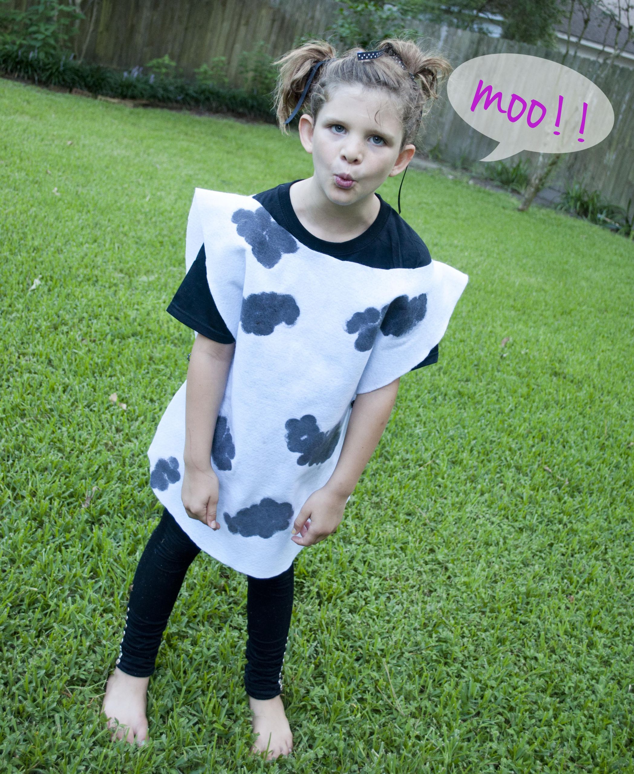 DIY Cow Costume For Adults
 Quick and Easy Cow Costumes Clumsy Crafter