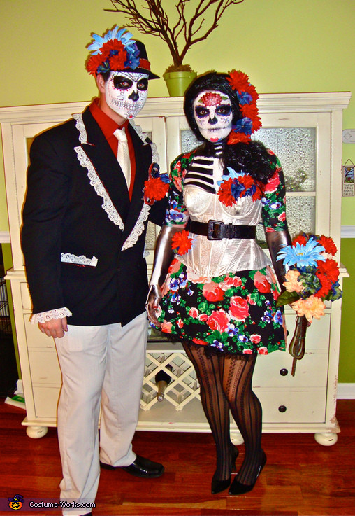 DIY Day Of The Dead Costumes
 Day of the Dead Costumes Halloween costume idea for couples
