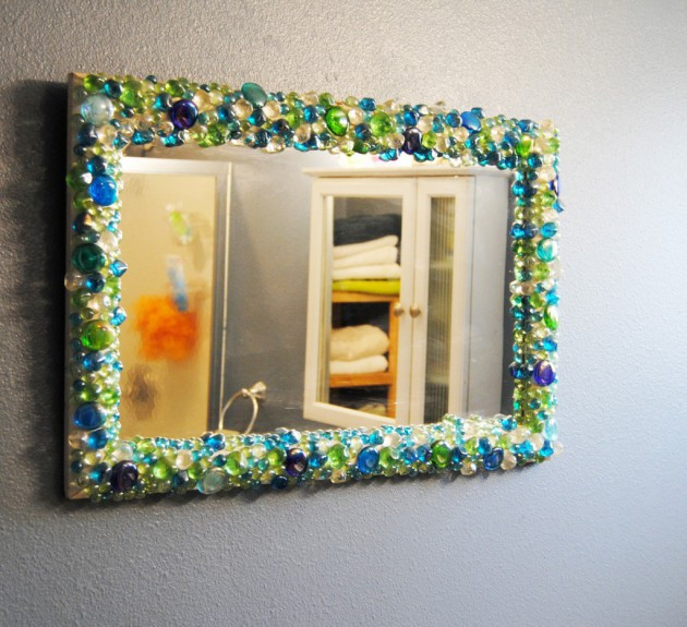 DIY Decorate Mirror Frame
 17 Impressive DIY Decorative Mirrors For Every Room