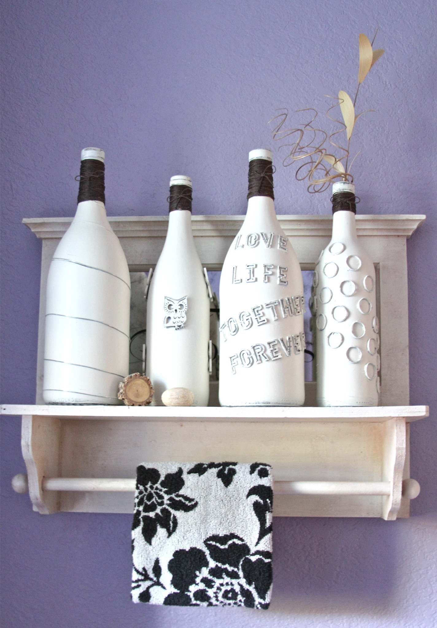 DIY Decorated Wine Bottles
 DIY Idea To Decorate a Wine Bottle The Chelle Project