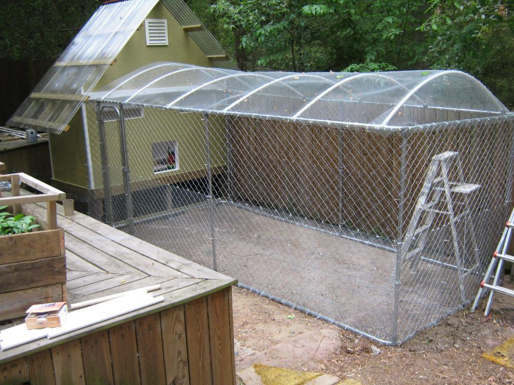 DIY Dog Kennel Roof
 How would you put a roof on Chain Link