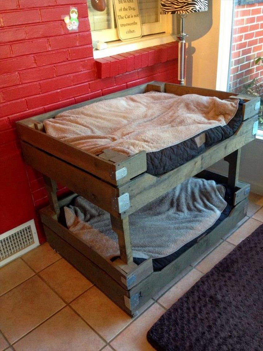 DIY Dog Pallet Bed
 DIY Pallet Dog Bed Ideas Make At Home Pallets Platform