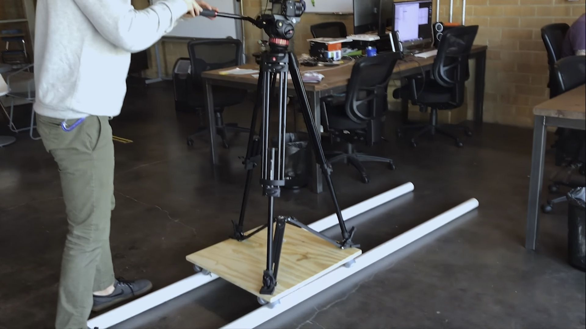 DIY Dolly Track
 How to build your own DIY track dolly for under $50 DIY