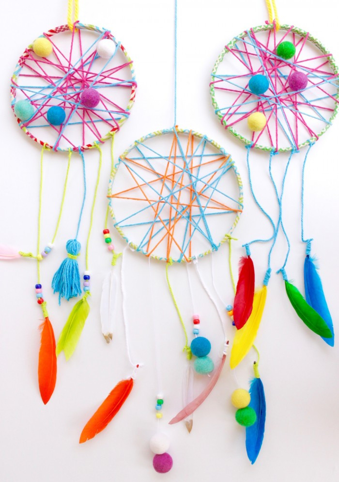 DIY Dream Catcher For Kids
 Start Catching Dreams with this Whimsical DIY Project