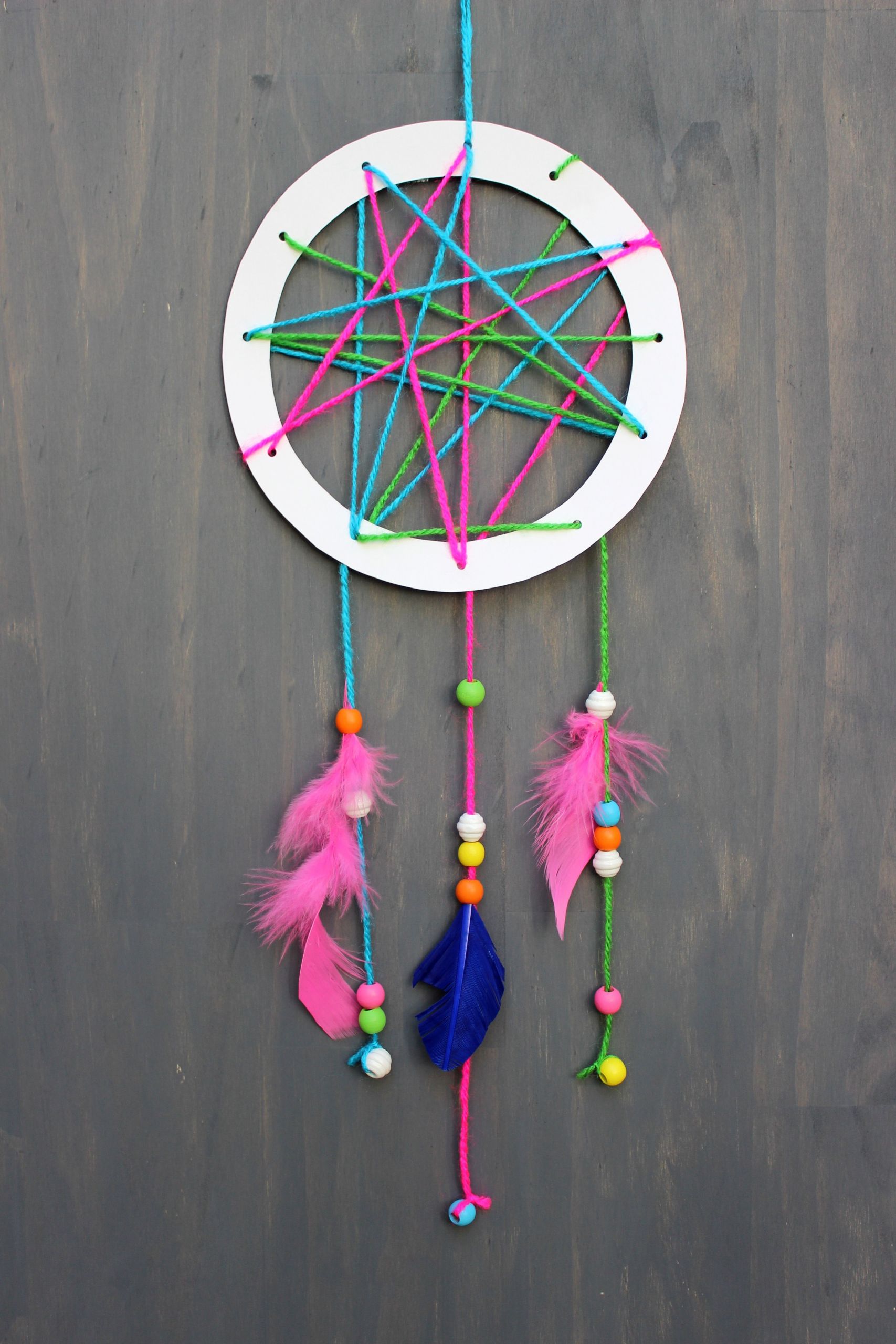 DIY Dream Catcher For Kids
 Simple and chic diy dream catcher an easy kids craft on