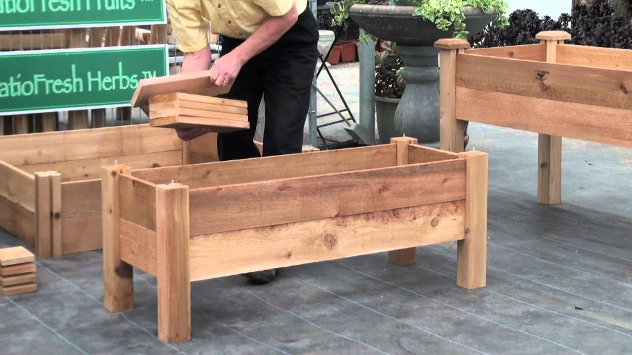DIY Elevated Planter Box
 How to build a simple elevated garden bed with Louis Damm