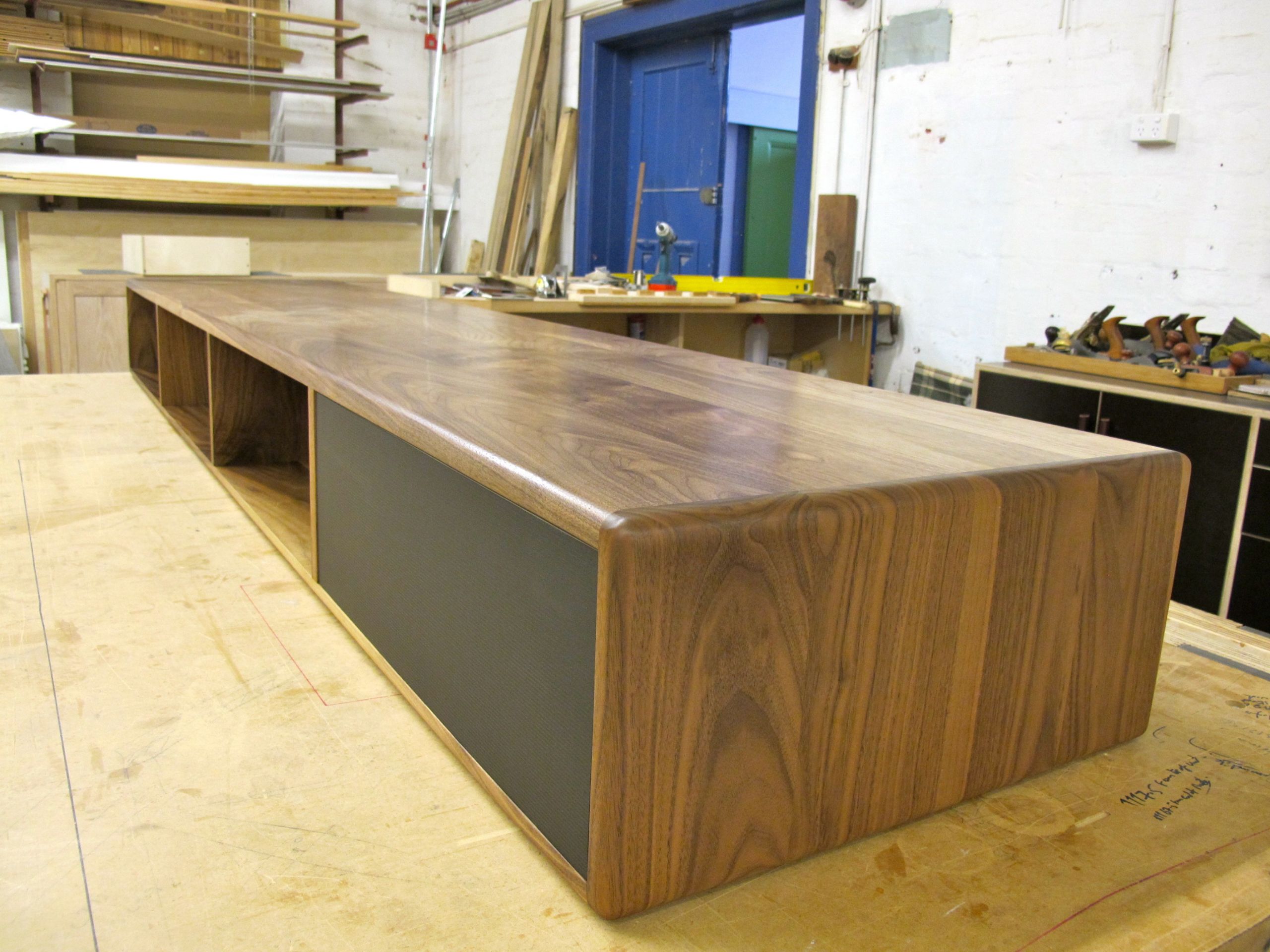 DIY Executive Desk Plans
 Build Carpentry Courses Melbourne DIY executive wood desk