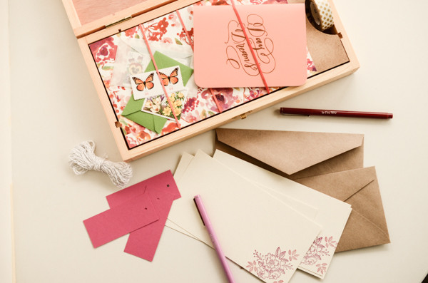 DIY Gift Sets
 DIY Tutorial Handmade Stationery Holiday Gift Box Set