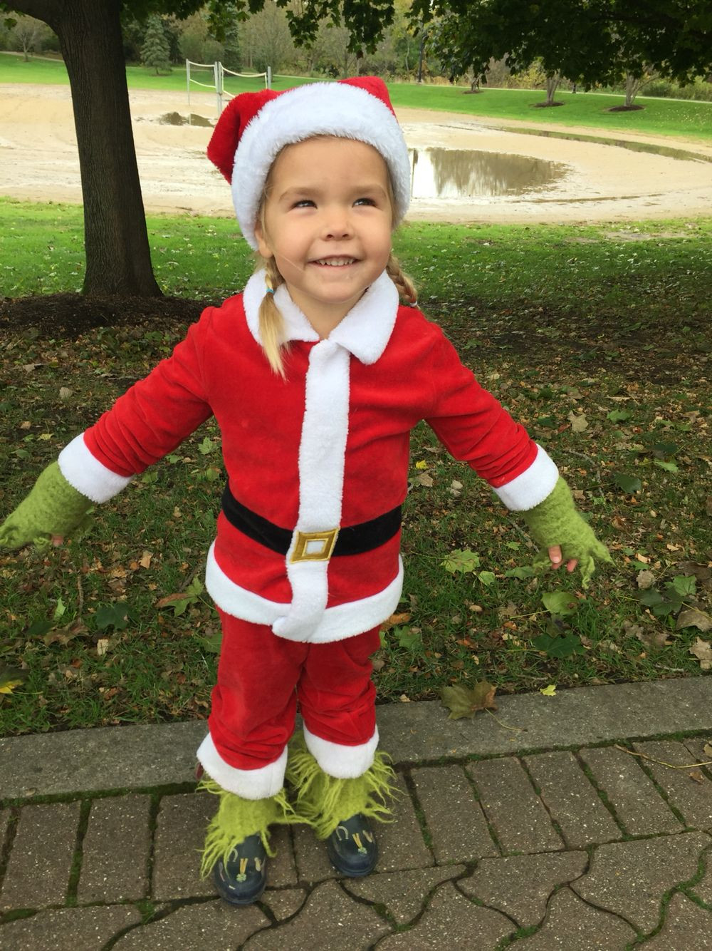 DIY Grinch Costume
 Toddler grinch costume in 2020