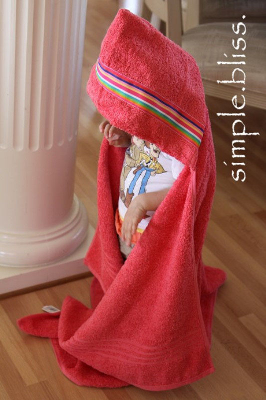 Diy Hooded Baby Towel
 Cute DIY Sized Hooded Towel For Your Kid