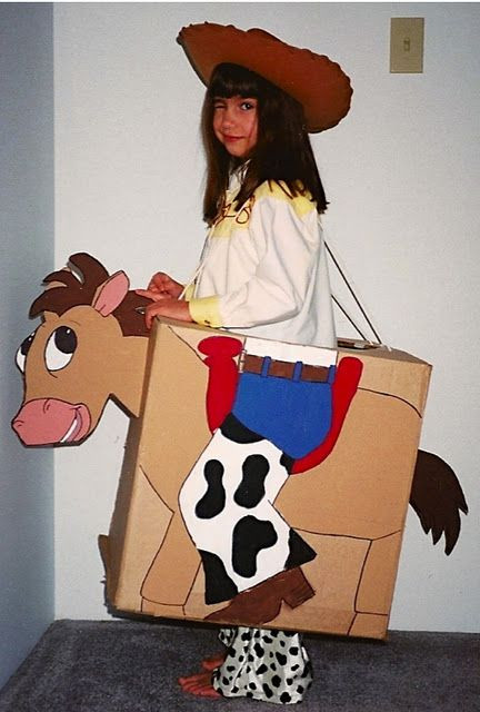 DIY Horse Costumes
 Make a horse from a cardboard box costume toystory in