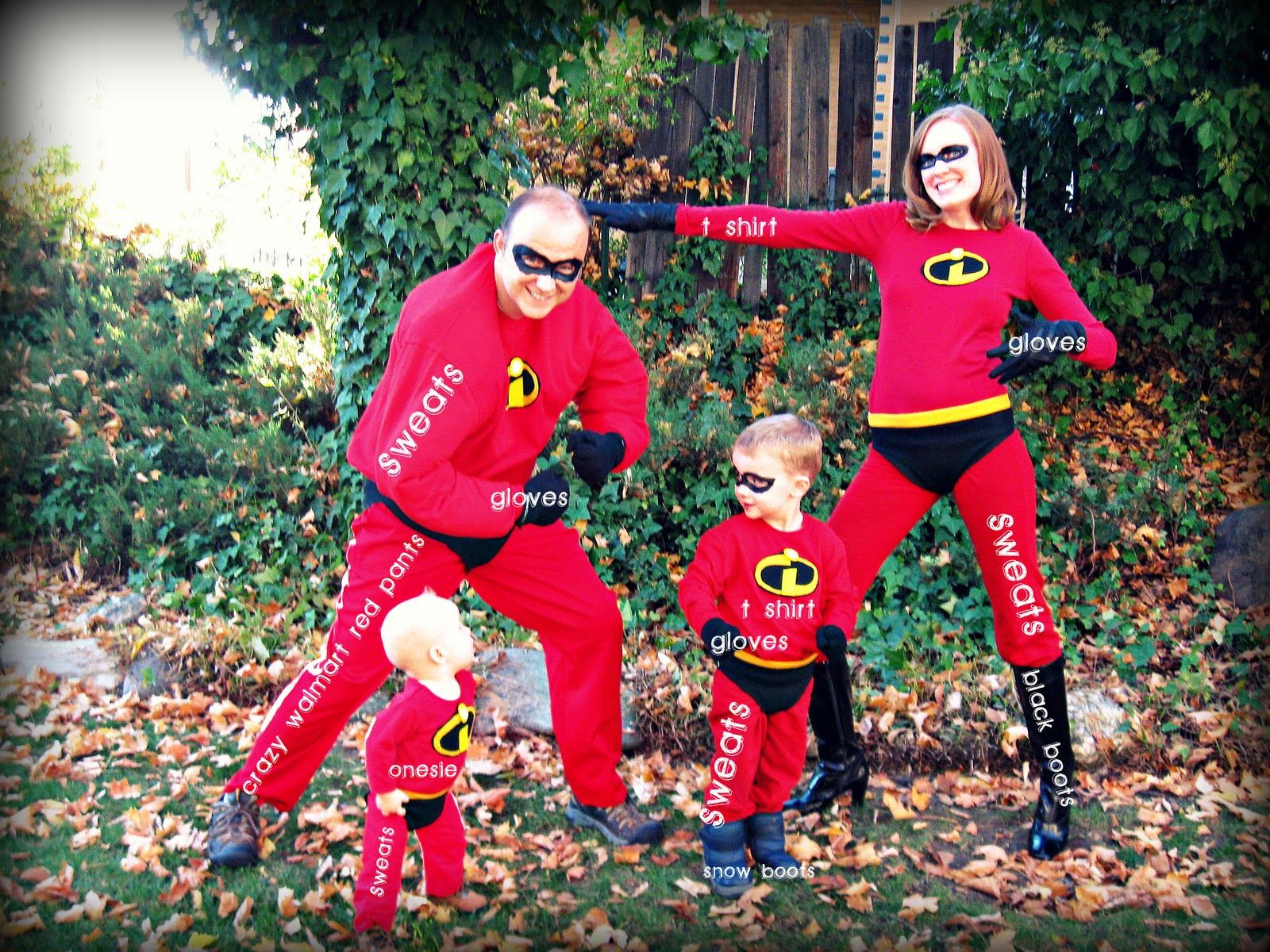 DIY Incredible Costume
 DIY The Incredibles costume SUPER easy with hardly any