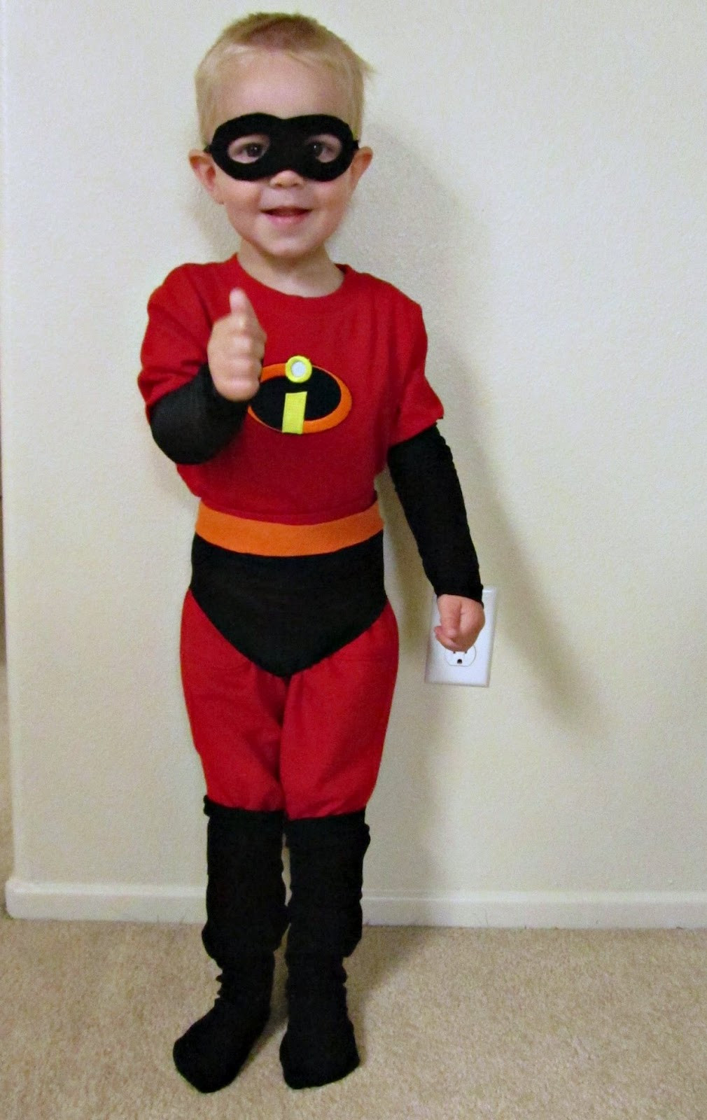 DIY Incredible Costume
 Chadwicks Picture Place Incredibles Costume