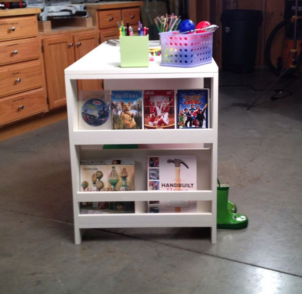 DIY Kids Desks
 fortable DIY Storage Leg Desk For Kids