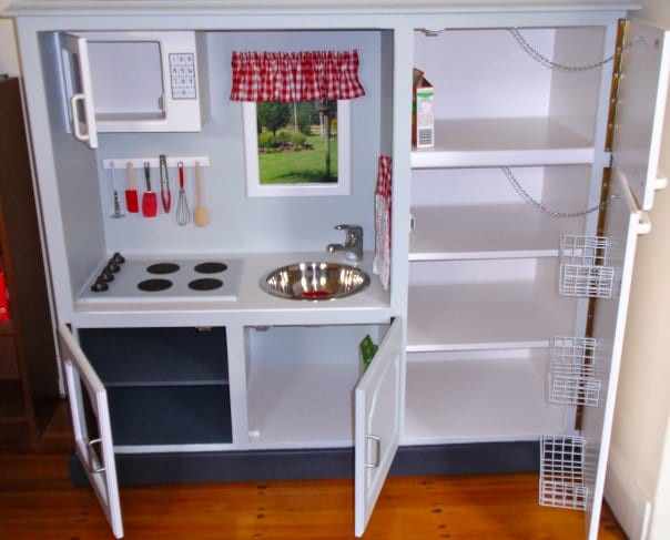 DIY Kids Kitchen
 Rookie Moms – Build your toddler a play kitchen for less