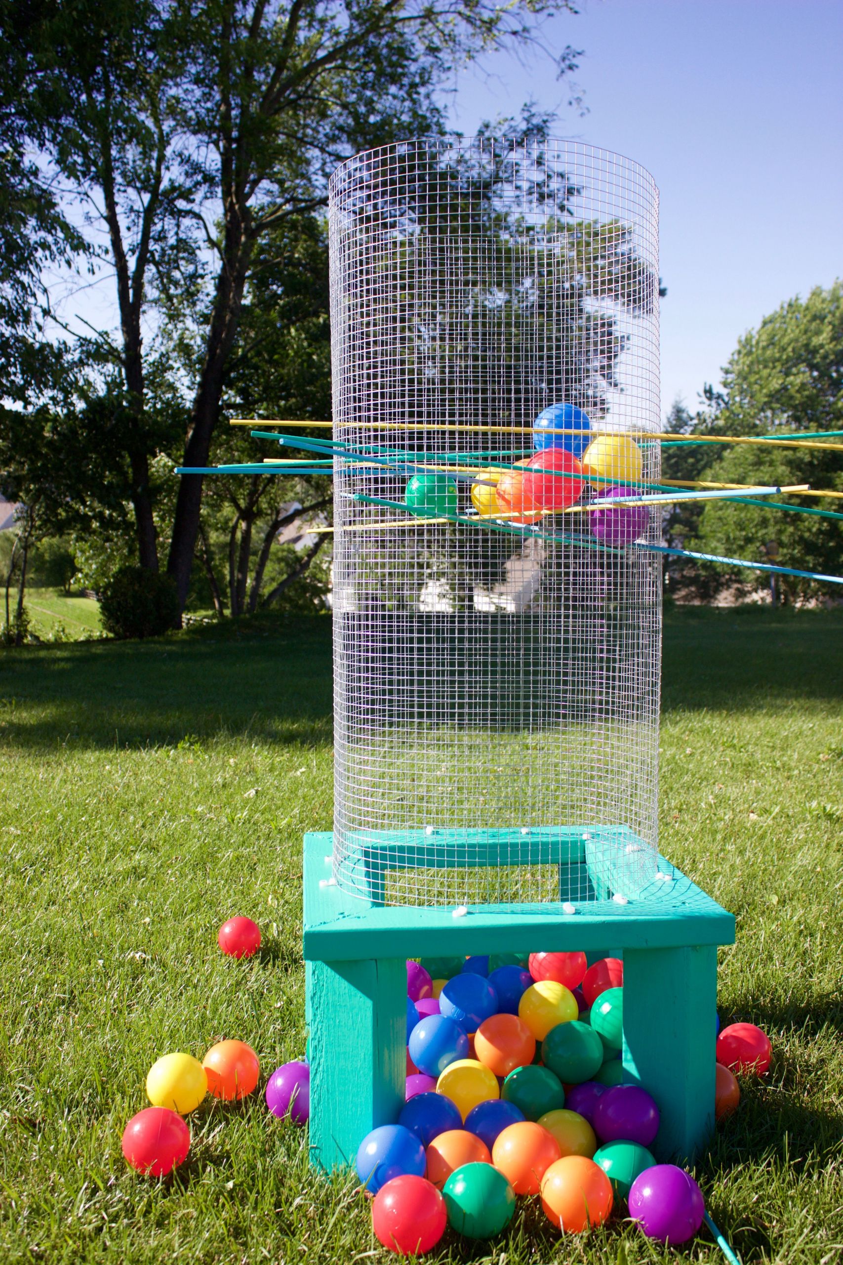 DIY Kids Party Games
 DIY Giant Outdoor Kerplunk