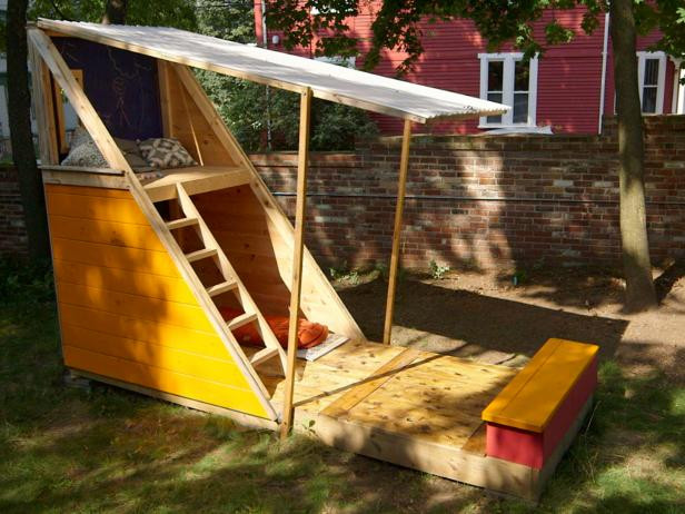 DIY Kids Playhouses
 16 DIY Playhouses Your Kids Will Love to Play In – The