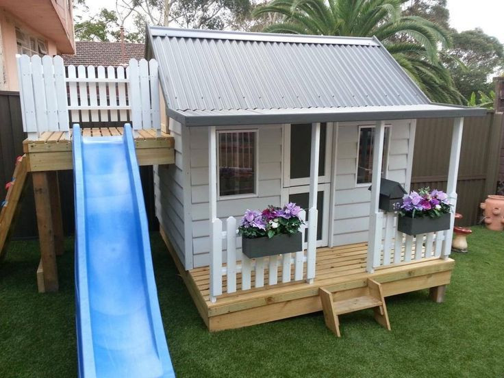 DIY Kids Playhouses
 15 Pimped Out Playhouses Your Kids Need In The Backyard