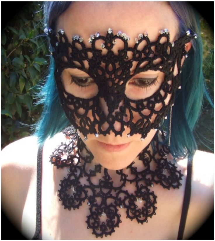 DIY Lace Mask
 Top 10 DIY Mardi Gras Carnival Face Masks Top Inspired