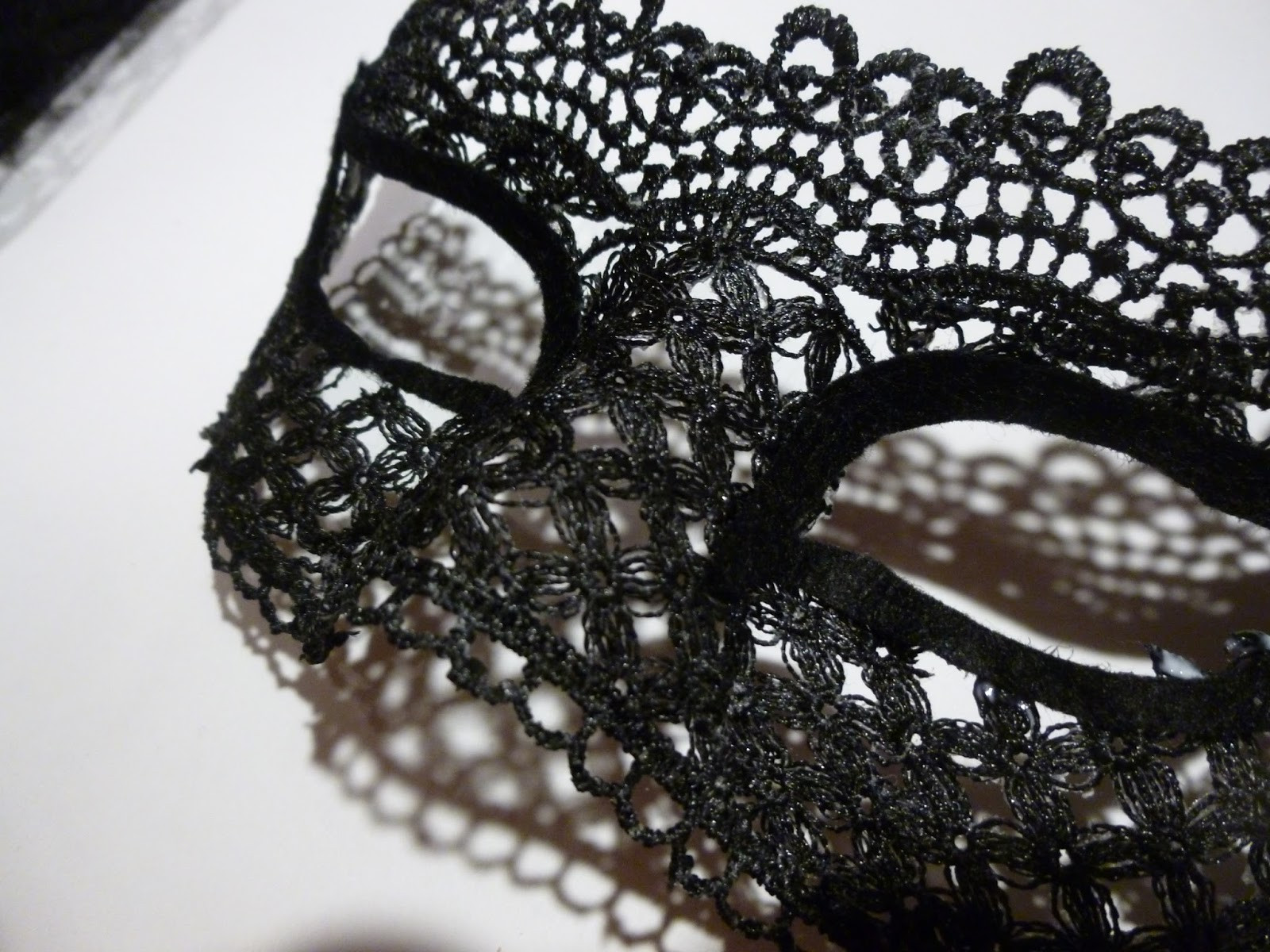 DIY Lace Masquerade Mask
 SickChick DIY Lace Masquerade Mask