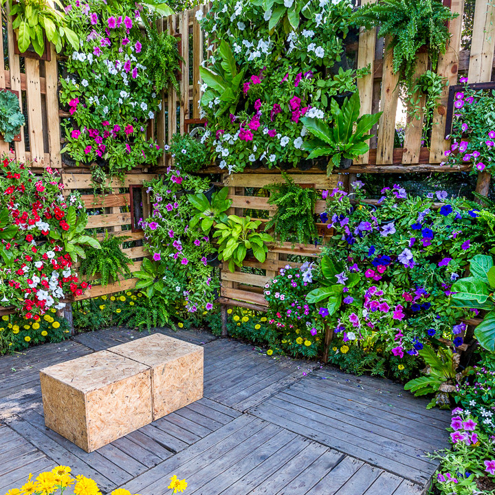Diy Landscape Design
 16 Creative DIY Vertical Garden Ideas For Small Gardens