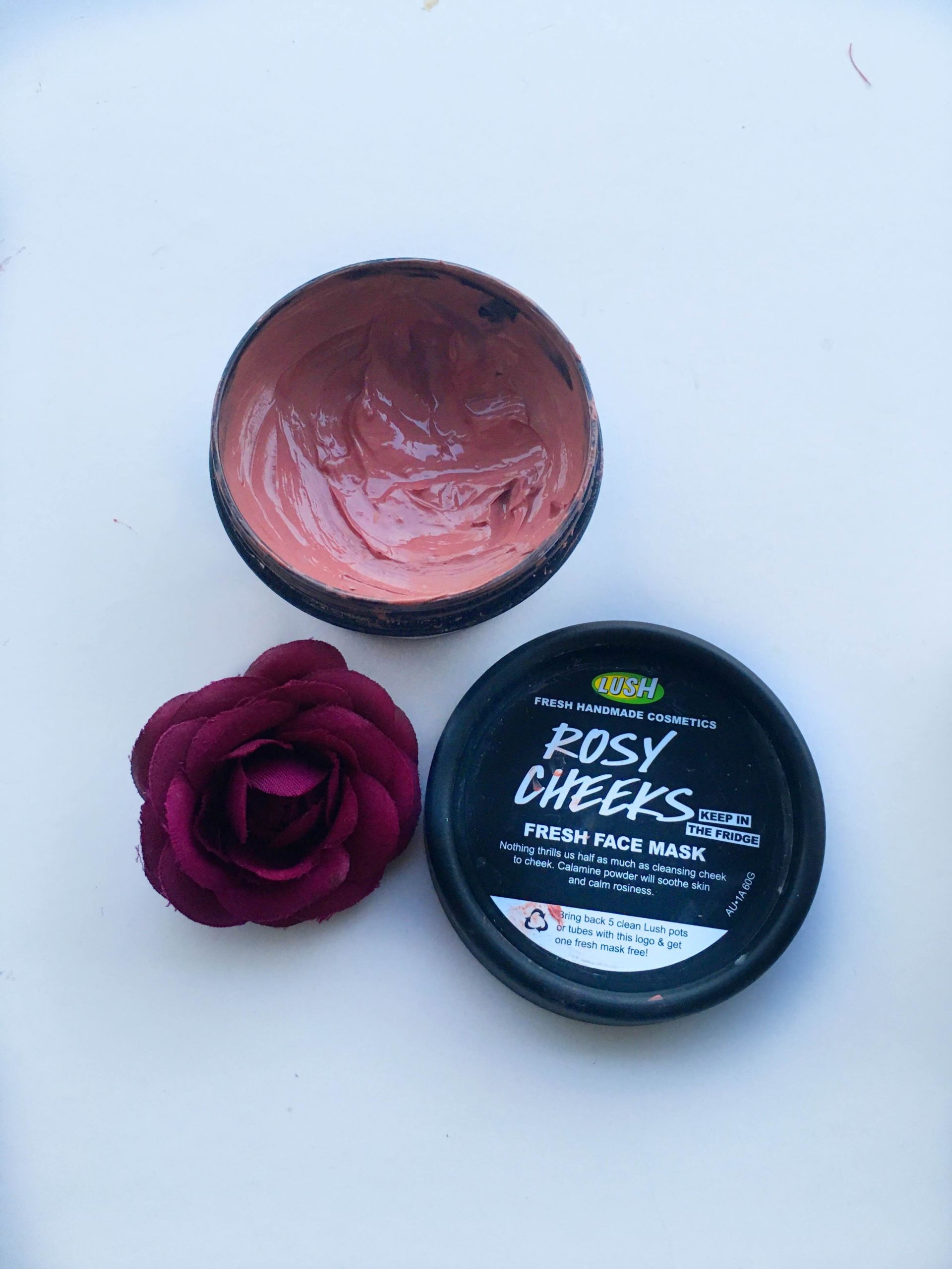 DIY Lush Face Mask
 i really want to try the face masks from lush they seem